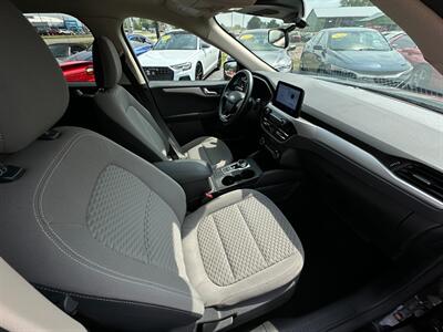 2020 Ford Escape Hybrid SE Sport   - Photo 15 - Schoolcraft, MI 49087