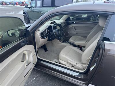 2014 Volkswagen Beetle TDI   - Photo 17 - Schoolcraft, MI 49087