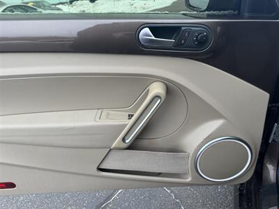 2014 Volkswagen Beetle TDI   - Photo 6 - Schoolcraft, MI 49087