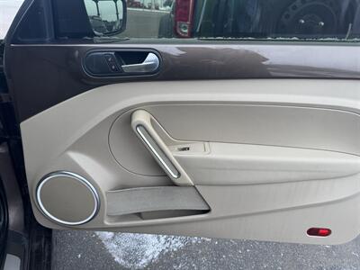 2014 Volkswagen Beetle TDI   - Photo 22 - Schoolcraft, MI 49087