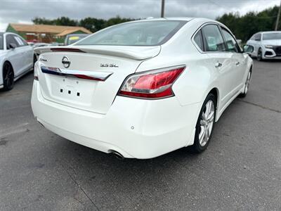 2015 Nissan Altima 3.5 SL   - Photo 8 - Schoolcraft, MI 49087