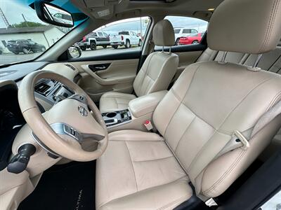 2015 Nissan Altima 3.5 SL   - Photo 19 - Schoolcraft, MI 49087