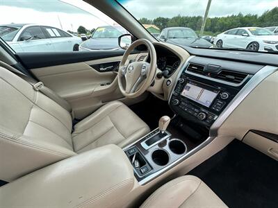2015 Nissan Altima 3.5 SL   - Photo 12 - Schoolcraft, MI 49087