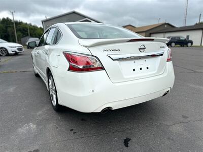 2015 Nissan Altima 3.5 SL   - Photo 7 - Schoolcraft, MI 49087