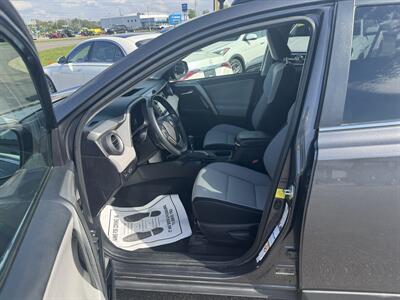 2017 Toyota RAV4 XLE   - Photo 7 - Schoolcraft, MI 49087