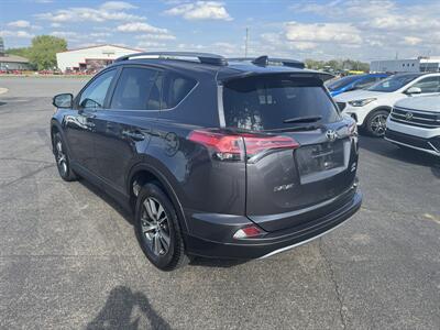 2017 Toyota RAV4 XLE   - Photo 2 - Schoolcraft, MI 49087