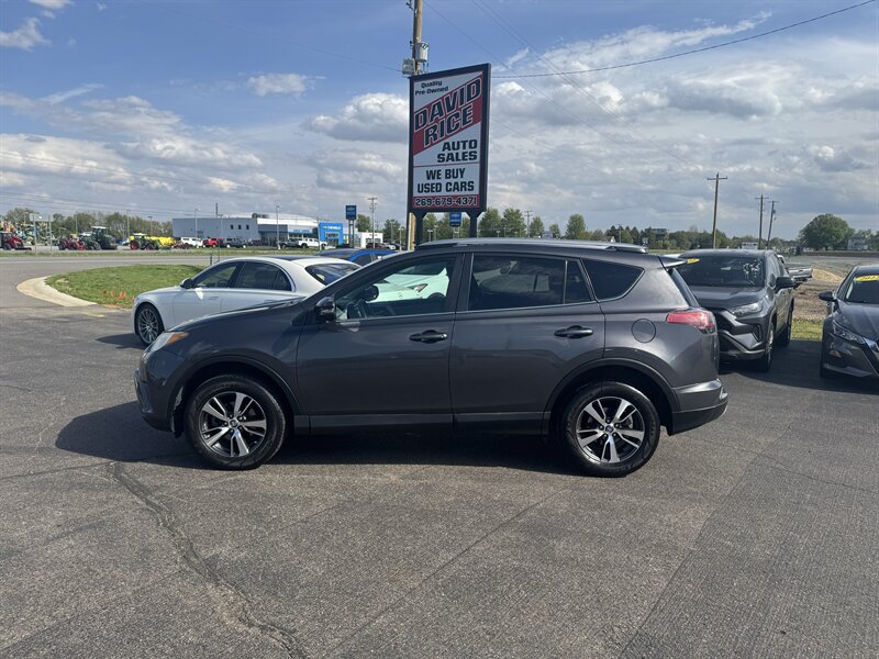 2017 Toyota RAV4 XLE   - Photo 1 - Schoolcraft, MI 49087