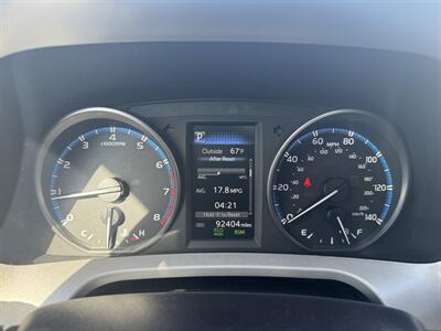 2017 Toyota RAV4 XLE   - Photo 12 - Schoolcraft, MI 49087