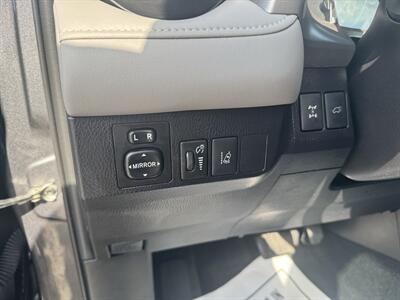2017 Toyota RAV4 XLE   - Photo 8 - Schoolcraft, MI 49087