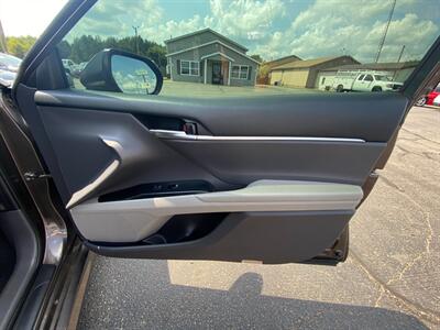 2019 Toyota Camry LE   - Photo 12 - Schoolcraft, MI 49087