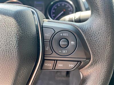 2019 Toyota Camry LE   - Photo 31 - Schoolcraft, MI 49087