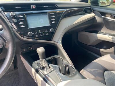 2019 Toyota Camry LE   - Photo 34 - Schoolcraft, MI 49087