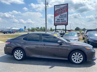 2019 Toyota Camry LE   - Photo 1 - Schoolcraft, MI 49087