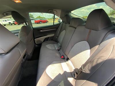 2019 Toyota Camry LE   - Photo 22 - Schoolcraft, MI 49087
