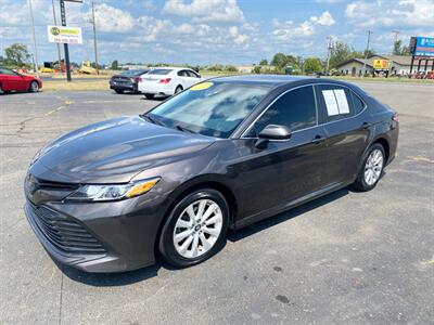2019 Toyota Camry LE   - Photo 5 - Schoolcraft, MI 49087