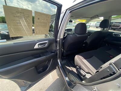2019 Nissan Pathfinder S   - Photo 23 - Schoolcraft, MI 49087