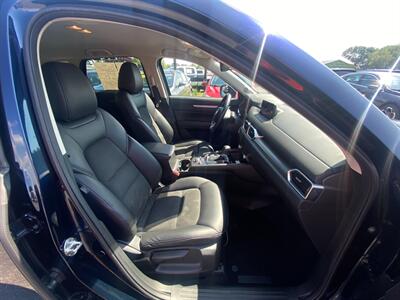2019 Mazda CX-5 Touring   - Photo 12 - Schoolcraft, MI 49087