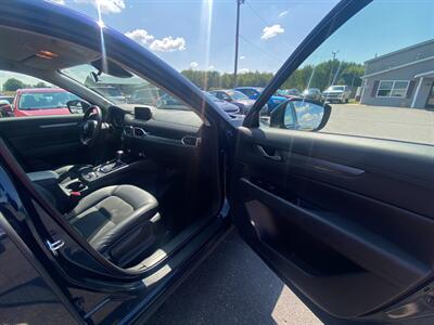 2019 Mazda CX-5 Touring   - Photo 10 - Schoolcraft, MI 49087