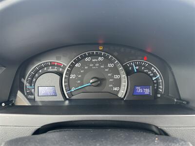 2012 Toyota Camry LE   - Photo 14 - Schoolcraft, MI 49087