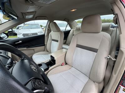 2012 Toyota Camry LE   - Photo 8 - Schoolcraft, MI 49087