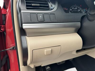 2012 Toyota Camry LE   - Photo 9 - Schoolcraft, MI 49087