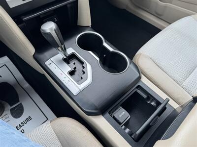 2012 Toyota Camry LE   - Photo 18 - Schoolcraft, MI 49087