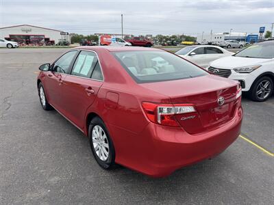 2012 Toyota Camry LE   - Photo 2 - Schoolcraft, MI 49087