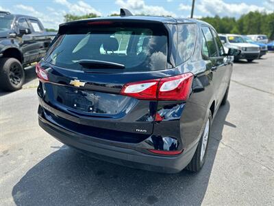 2020 Chevrolet Equinox LS   - Photo 9 - Schoolcraft, MI 49087