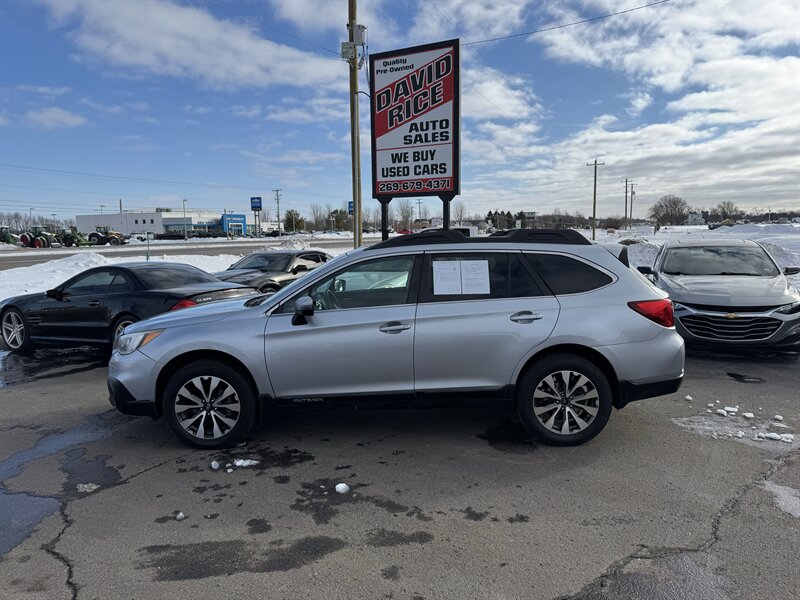 2017 Subaru Outback 2.5i Limited   - Photo 1 - Schoolcraft, MI 49087