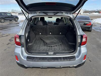 2017 Subaru Outback 2.5i Limited   - Photo 21 - Schoolcraft, MI 49087