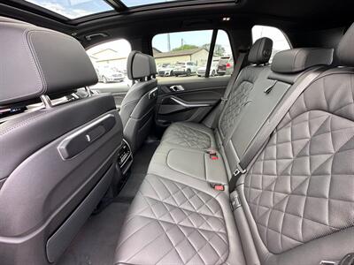 2025 BMW X5 M60i   - Photo 32 - Schoolcraft, MI 49087
