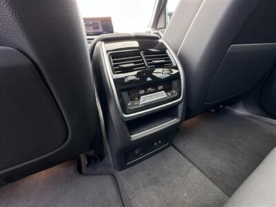 2025 BMW X5 M60i   - Photo 38 - Schoolcraft, MI 49087