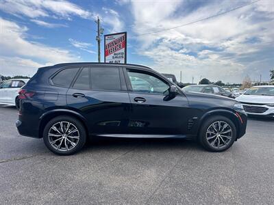 2025 BMW X5 M60i   - Photo 11 - Schoolcraft, MI 49087
