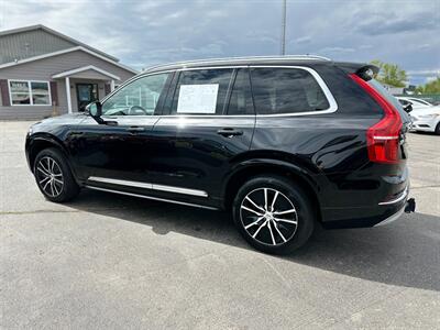 2022 Volvo XC90 Recharge T8 Inscription Expression   - Photo 8 - Schoolcraft, MI 49087