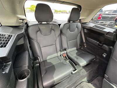 2022 Volvo XC90 Recharge T8 Inscription Expression   - Photo 30 - Schoolcraft, MI 49087