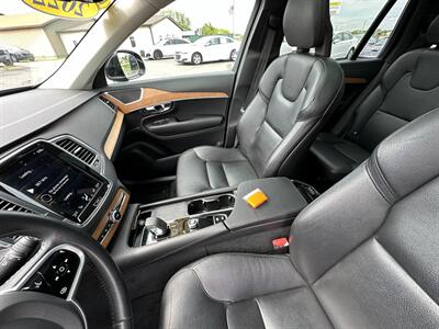 2022 Volvo XC90 Recharge T8 Inscription Expression   - Photo 38 - Schoolcraft, MI 49087