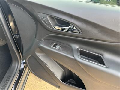 2020 Chevrolet Equinox LT   - Photo 26 - Schoolcraft, MI 49087