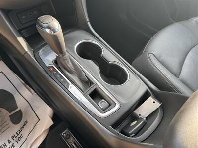 2020 Chevrolet Equinox LT   - Photo 15 - Schoolcraft, MI 49087