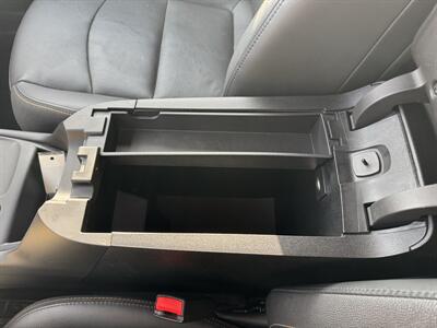 2020 Chevrolet Equinox LT   - Photo 16 - Schoolcraft, MI 49087