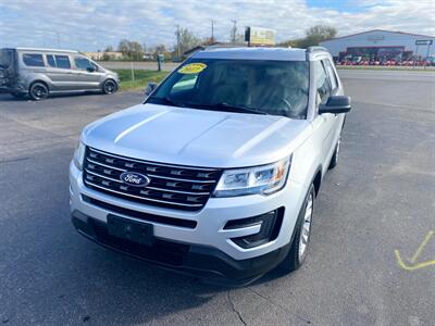 2017 Ford Explorer XL   - Photo 4 - Schoolcraft, MI 49087