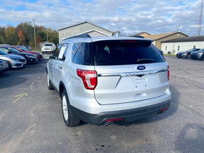 2017 Ford Explorer XL   - Photo 7 - Schoolcraft, MI 49087