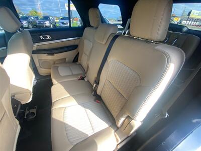 2017 Ford Explorer XL   - Photo 23 - Schoolcraft, MI 49087