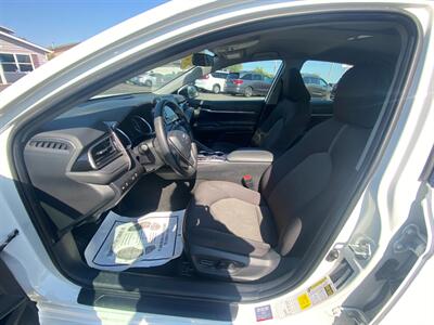 2024 Toyota Camry LE   - Photo 23 - Schoolcraft, MI 49087