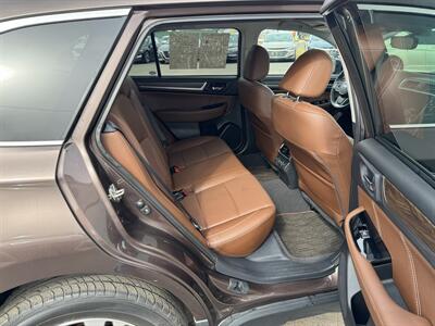 2019 Subaru Outback 3.6R Touring   - Photo 24 - Schoolcraft, MI 49087