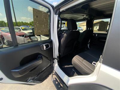 2020 Jeep Wrangler Unlimited Sport   - Photo 21 - Schoolcraft, MI 49087