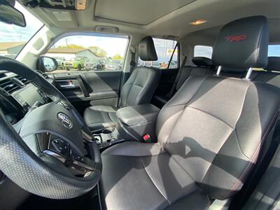 2023 Toyota 4Runner TRD Off-Road Premium   - Photo 9 - Schoolcraft, MI 49087
