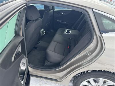 2023 Chevrolet Malibu LT   - Photo 20 - Schoolcraft, MI 49087