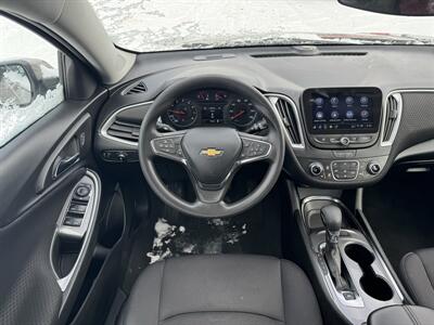 2023 Chevrolet Malibu LT   - Photo 18 - Schoolcraft, MI 49087