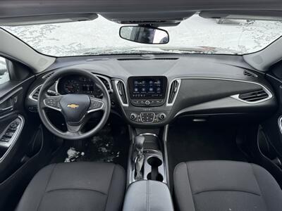 2023 Chevrolet Malibu LT   - Photo 17 - Schoolcraft, MI 49087