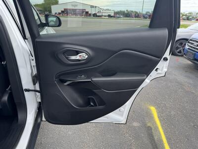 2019 Jeep Cherokee Altitude - Photo 23 - Schoolcraft, MI 49087